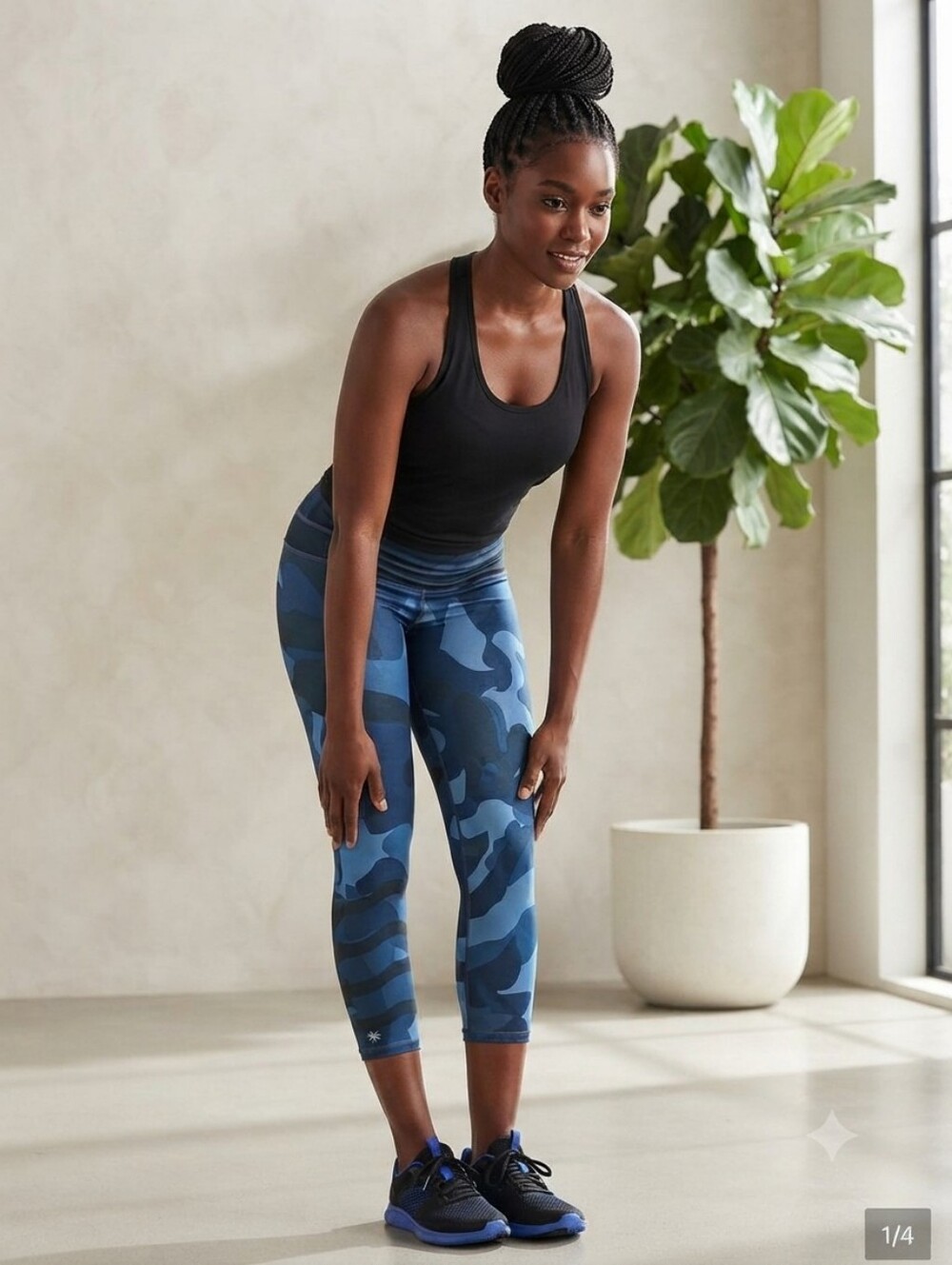 Athleta Women's Small Blue Cropped Performance Leggings